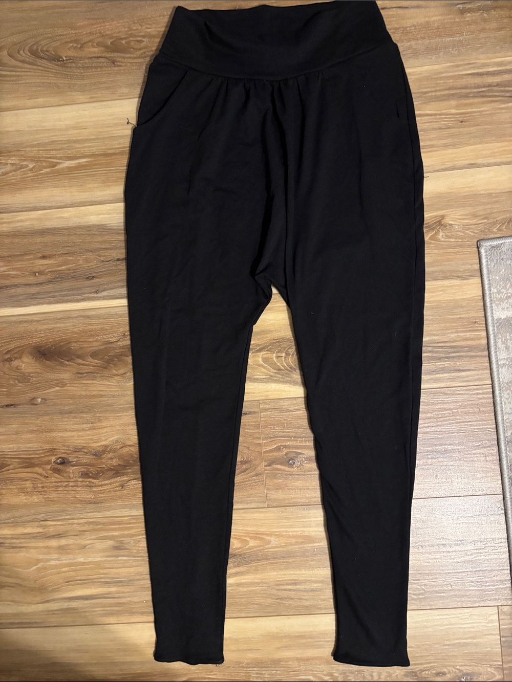 Women's Black High-Waist Harem Leggings